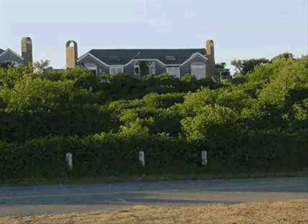 1 Aquinnah Circle Aquinnah MA 02535