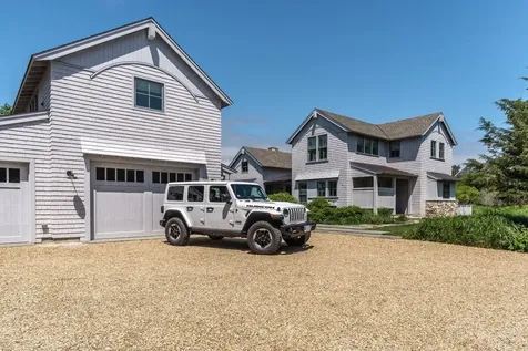 9 Mill Hill Farms Road Edgartown MA 02539