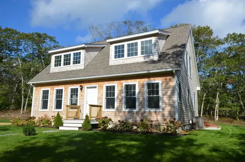 46 Border Road Vineyard Haven MA 02568