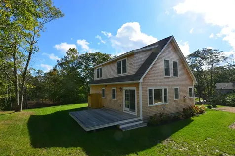 46 Border Road Vineyard Haven MA 02568