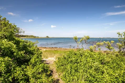 15 Moffett Way Edgartown MA 02539