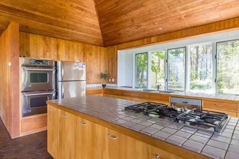 15 Moffett Way Edgartown MA 02539
