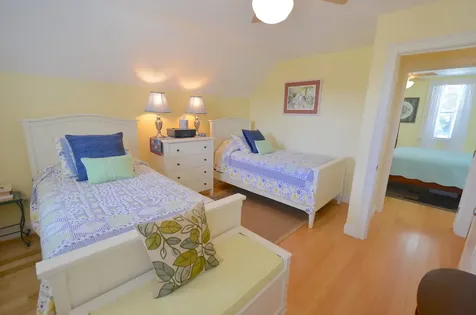 5 Laurel Avenue Oak Bluffs MA 02557
