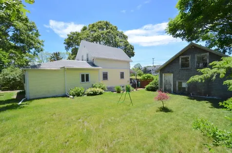 5 Laurel Avenue Oak Bluffs MA 02557