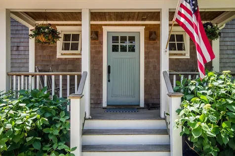12 Fairway Drive Oak Bluffs MA 02557