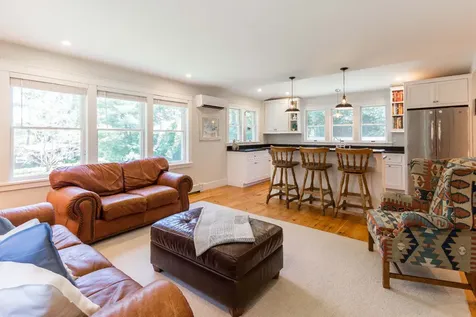 12 Fairway Drive Oak Bluffs MA 02557