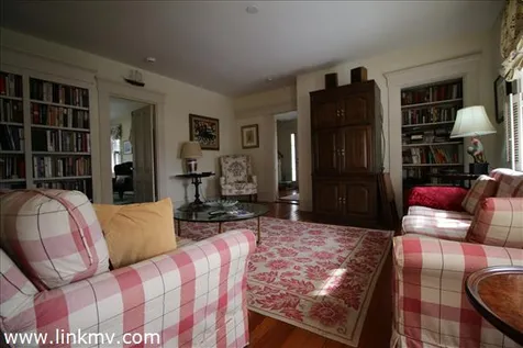 40 Peases Point Way Edgartown MA 02539