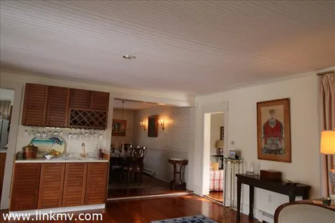 40 Peases Point Way Edgartown MA 02539