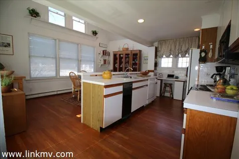 40 Peases Point Way Edgartown MA 02539