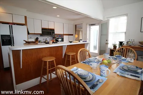 40 Peases Point Way Edgartown MA 02539