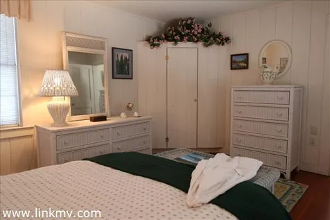 40 Peases Point Way Edgartown MA 02539