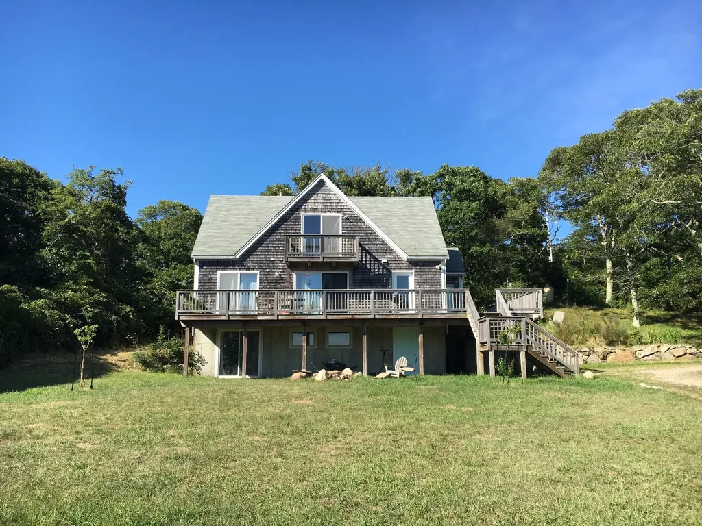15 Old South Road Aquinnah MA 02535