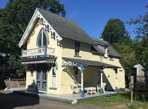 24 Butler Avenue Oak Bluffs MA 02557
