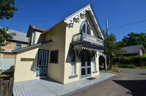 24 Butler Avenue Oak Bluffs MA 02557