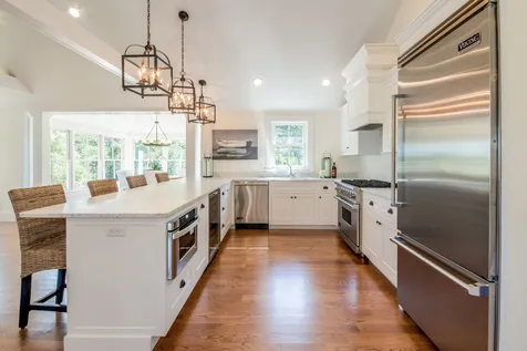 40 Cronig Avenue Vineyard Haven MA 02568