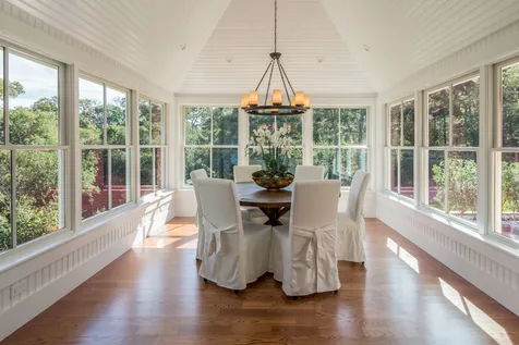 40 Cronig Avenue Vineyard Haven MA 02568