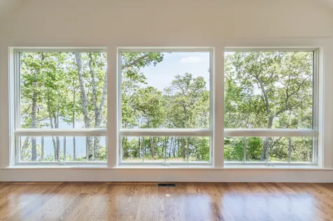 40 Cronig Avenue Vineyard Haven MA 02568
