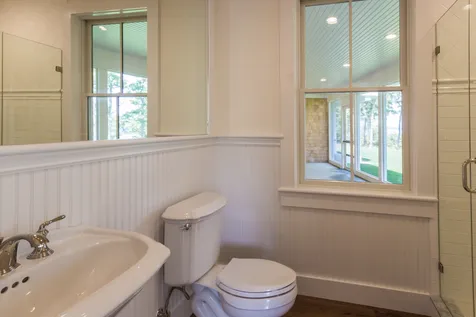 40 Cronig Avenue Vineyard Haven MA 02568