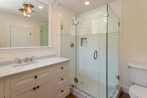 40 Cronig Avenue Vineyard Haven MA 02568