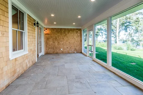 40 Cronig Avenue Vineyard Haven MA 02568