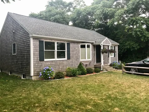2 Leslies Lane Oak Bluffs MA 02557