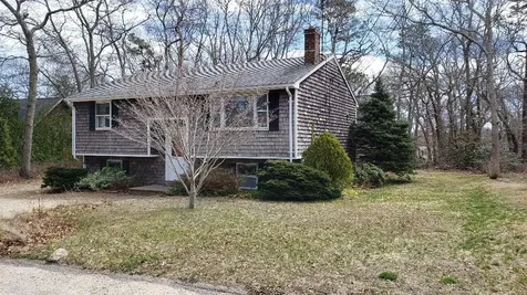 69 Bernard Circle Vineyard Haven MA 02568