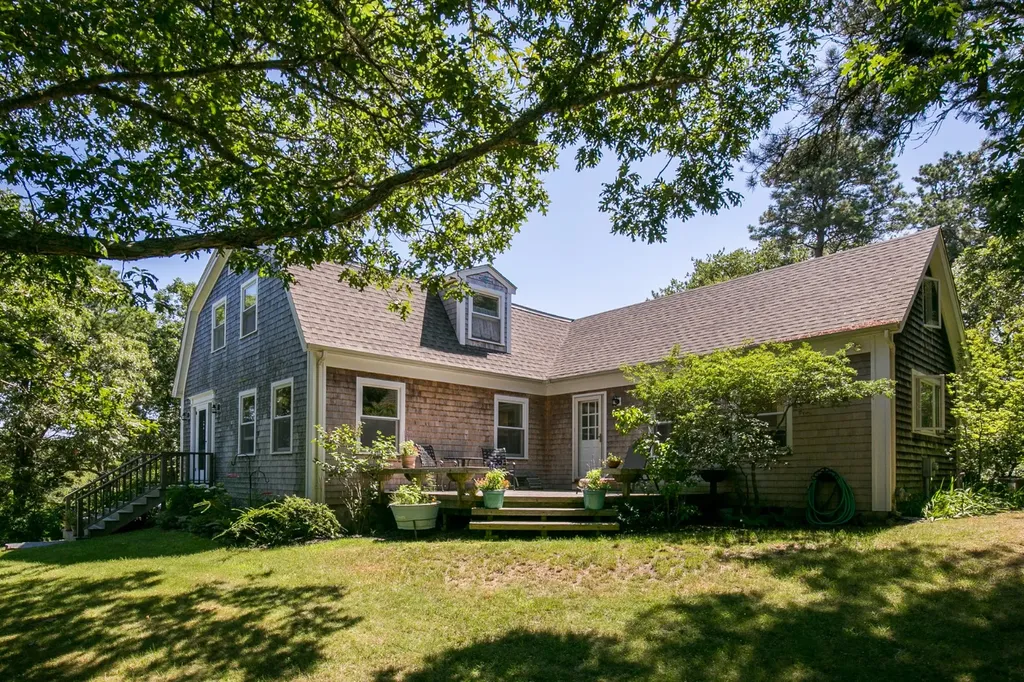 40 Blueberry Ridge Lane Chilmark MA 02535