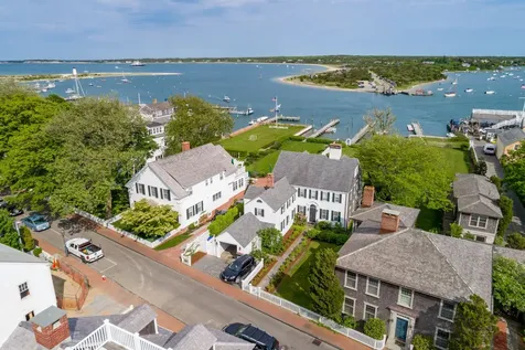 61 North Water Street Edgartown MA 02539