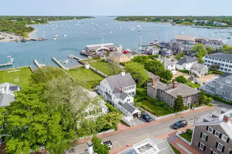 61 North Water Street Edgartown MA 02539