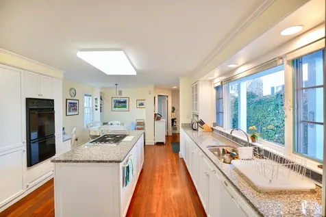 61 North Water Street Edgartown MA 02539