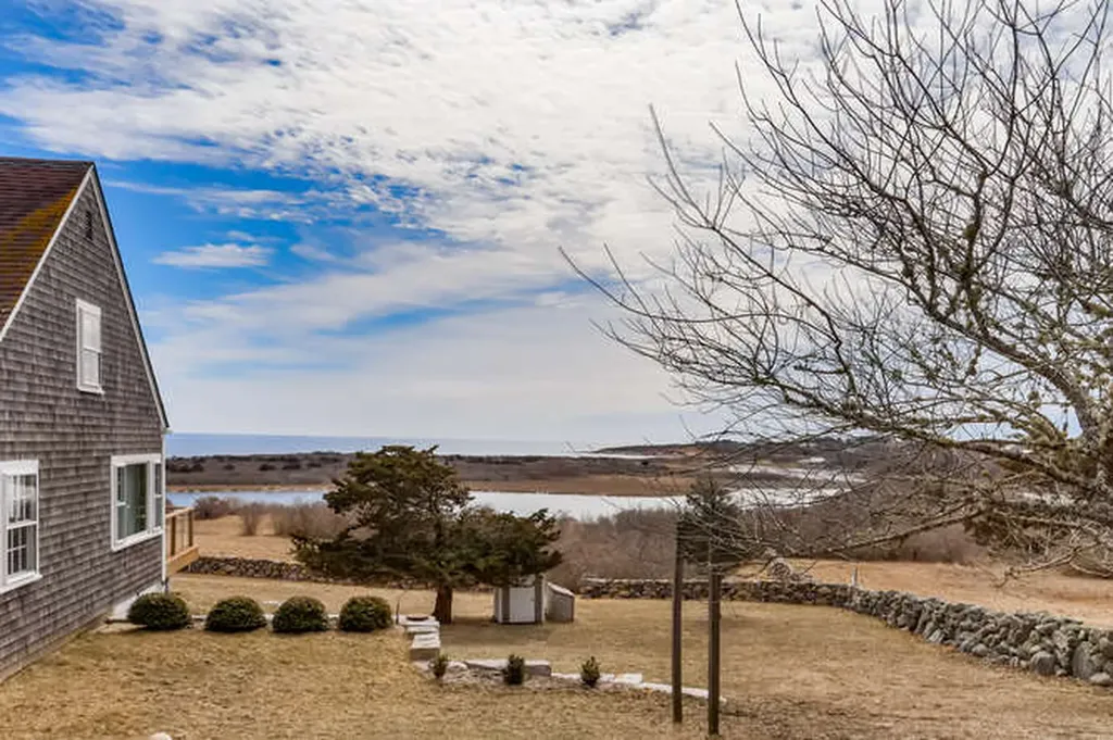 24 Blacksmith Valley Road Chilmark MA 02535