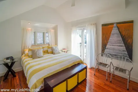 6 Laurel Avenue Oak Bluffs MA 02557