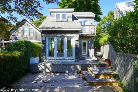 6 Laurel Avenue Oak Bluffs MA 02557