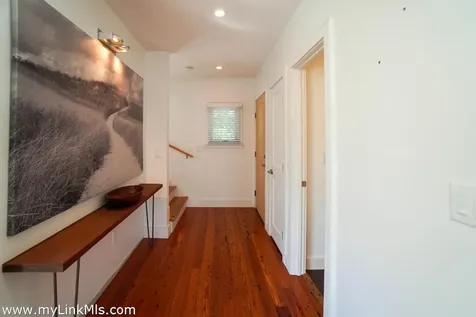 6 Laurel Avenue Oak Bluffs MA 02557
