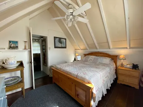 16 Siloam Avenue Oak Bluffs MA 02557