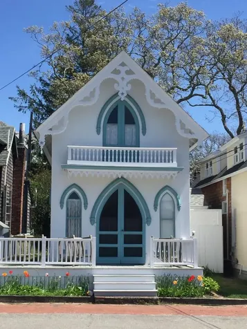 16 Siloam Avenue Oak Bluffs MA 02557