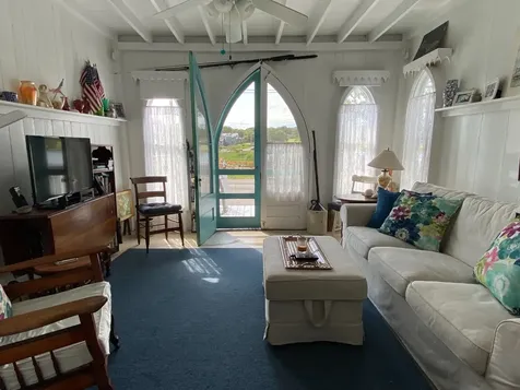 16 Siloam Avenue Oak Bluffs MA 02557