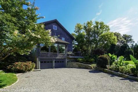 9 Crescent Road Oak Bluffs MA 02557