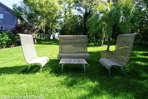 9 Crescent Road Oak Bluffs MA 02557