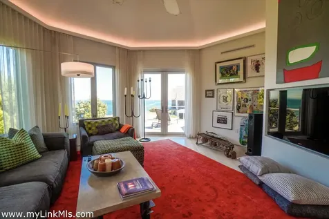 9 Crescent Road Oak Bluffs MA 02557