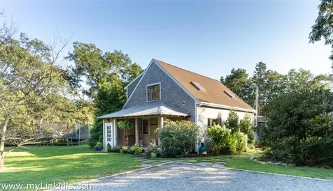 25 Teaberry Lane Edgartown MA 02539