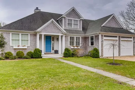 30 Pond Lane West Tisbury MA 02575