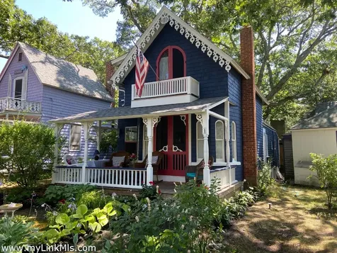 1 Cottage Park Oak Bluffs MA 02557