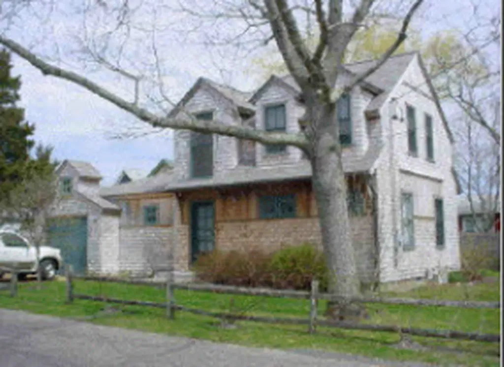 25 Simpsons Avenue Oak Bluffs MA 02568