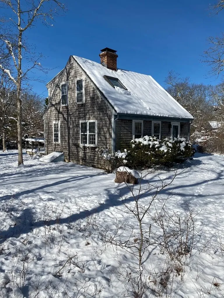 105 Otis Bassett Road West Tisbury MA 02575