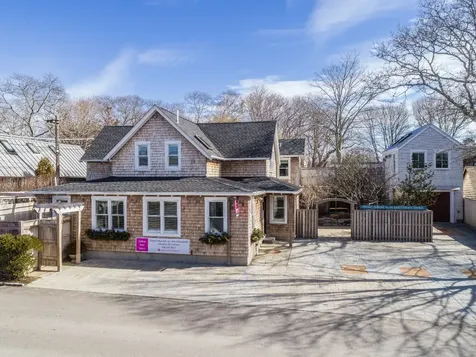 90 Dukes County Avenue Oak Bluffs MA 02557