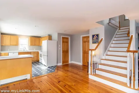 18 Firehouse Lane Oak Bluffs MA 02557