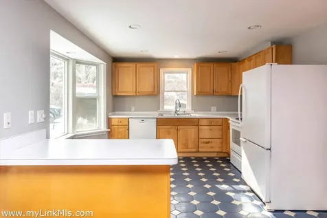 18 Firehouse Lane Oak Bluffs MA 02557