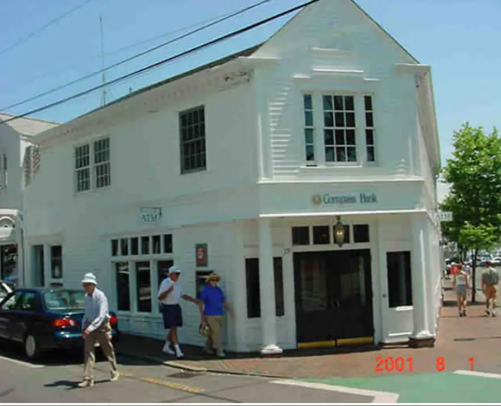 19 Main Street Edgartown MA 02539