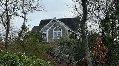 26 Cronig Avenue Vineyard Haven MA 02568